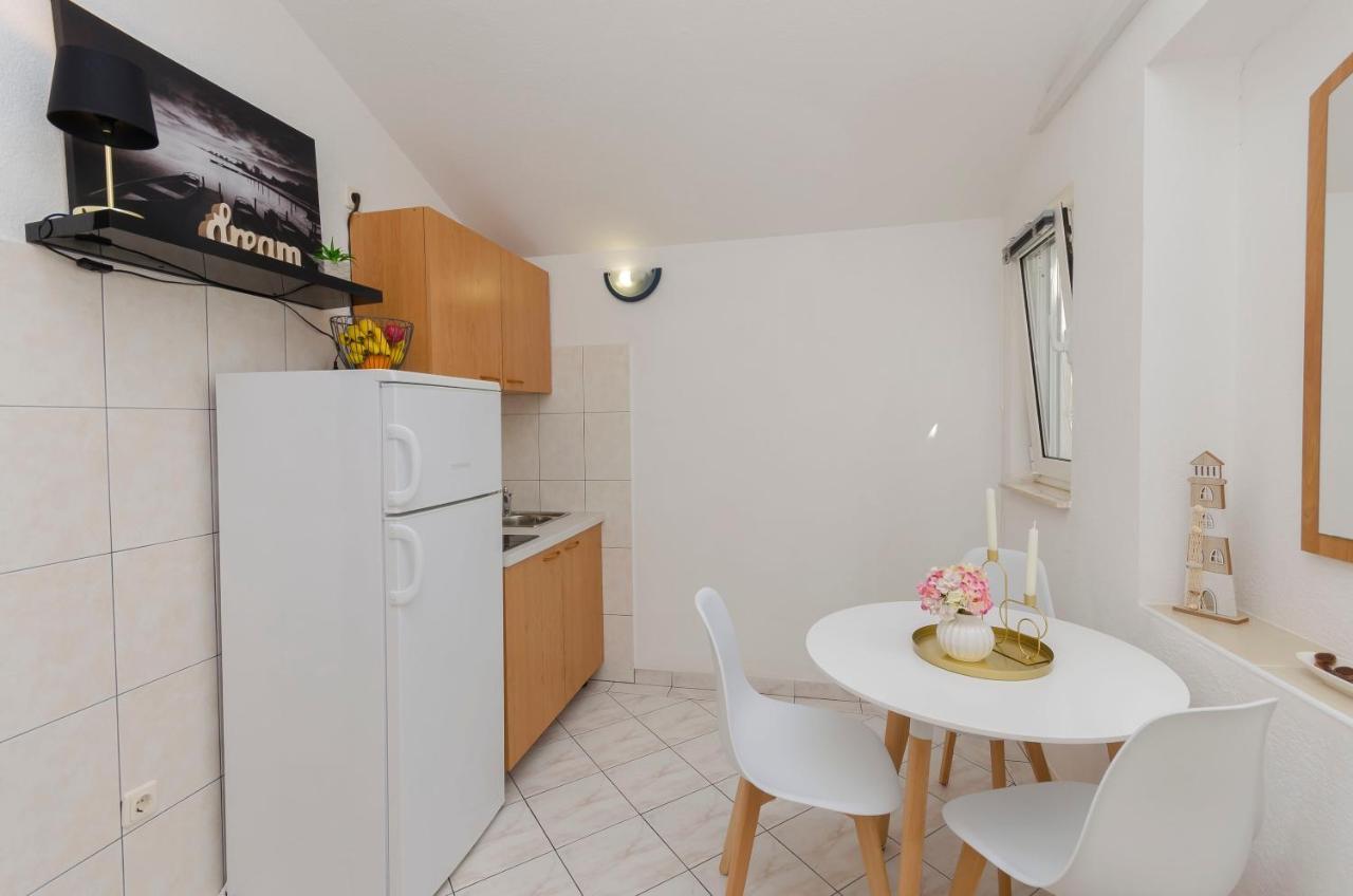 Apartments Anton Βόντιτσε Εξωτερικό φωτογραφία