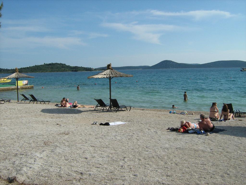 Apartments Anton Βόντιτσε Εξωτερικό φωτογραφία