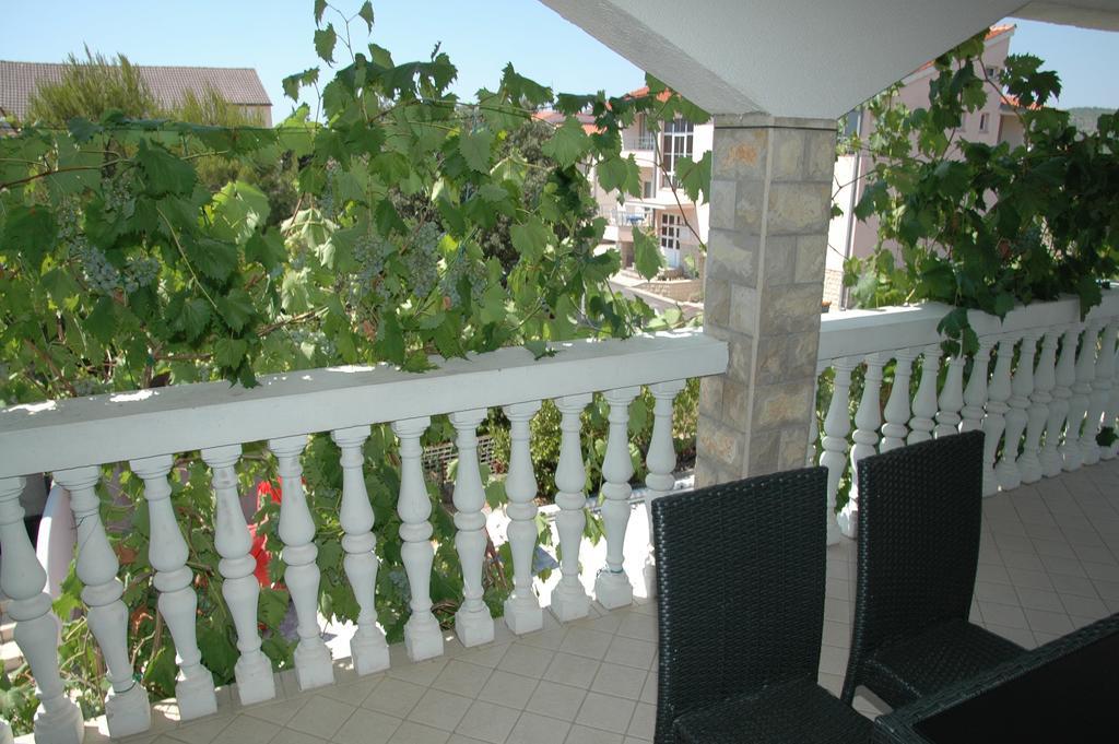 Apartments Anton Βόντιτσε Εξωτερικό φωτογραφία