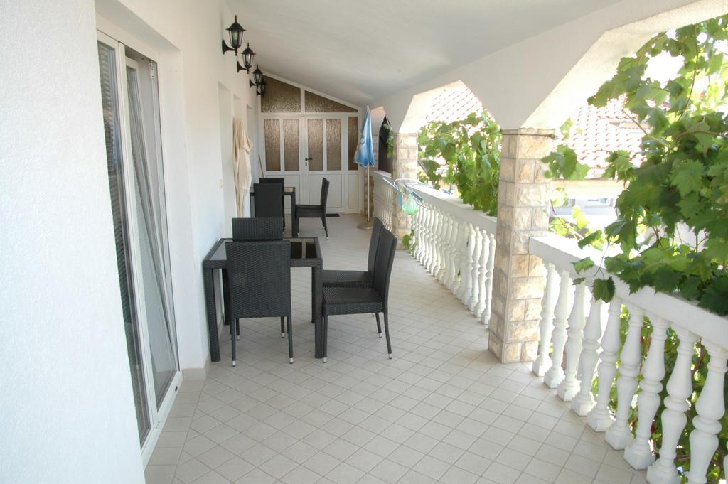 Apartments Anton Βόντιτσε Εξωτερικό φωτογραφία